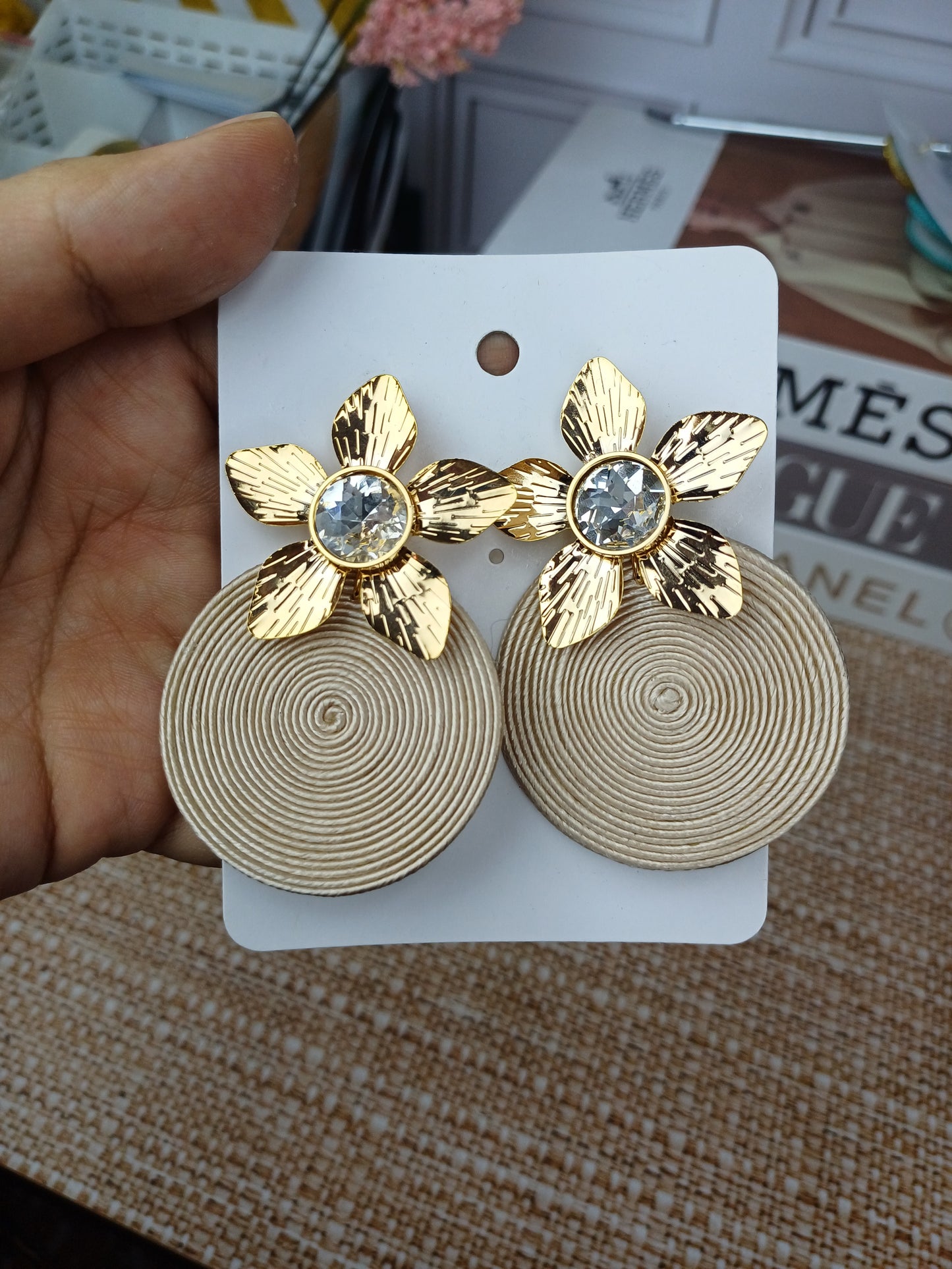 Arete Soutache flor cristal