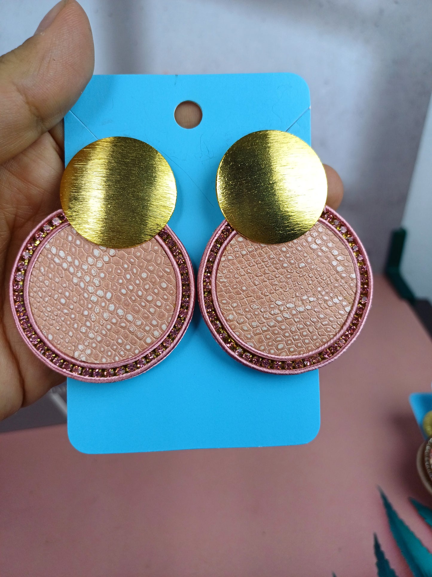 Maxi Arete Tejido en Cuero sencillo