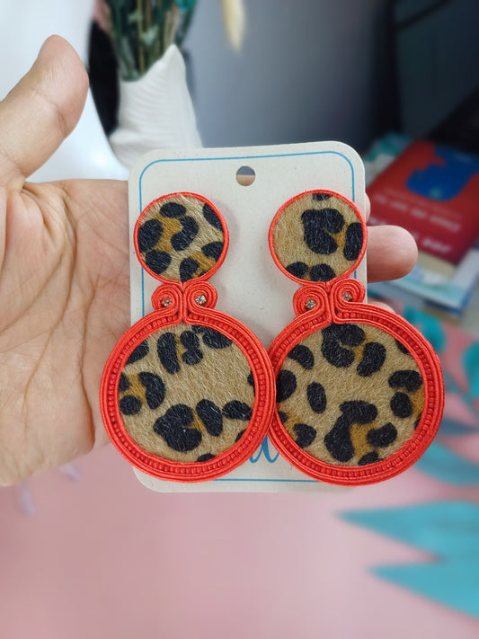 Maxi Arete Animal Print Doble
