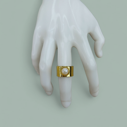 Anillo tipo Argolla con perla