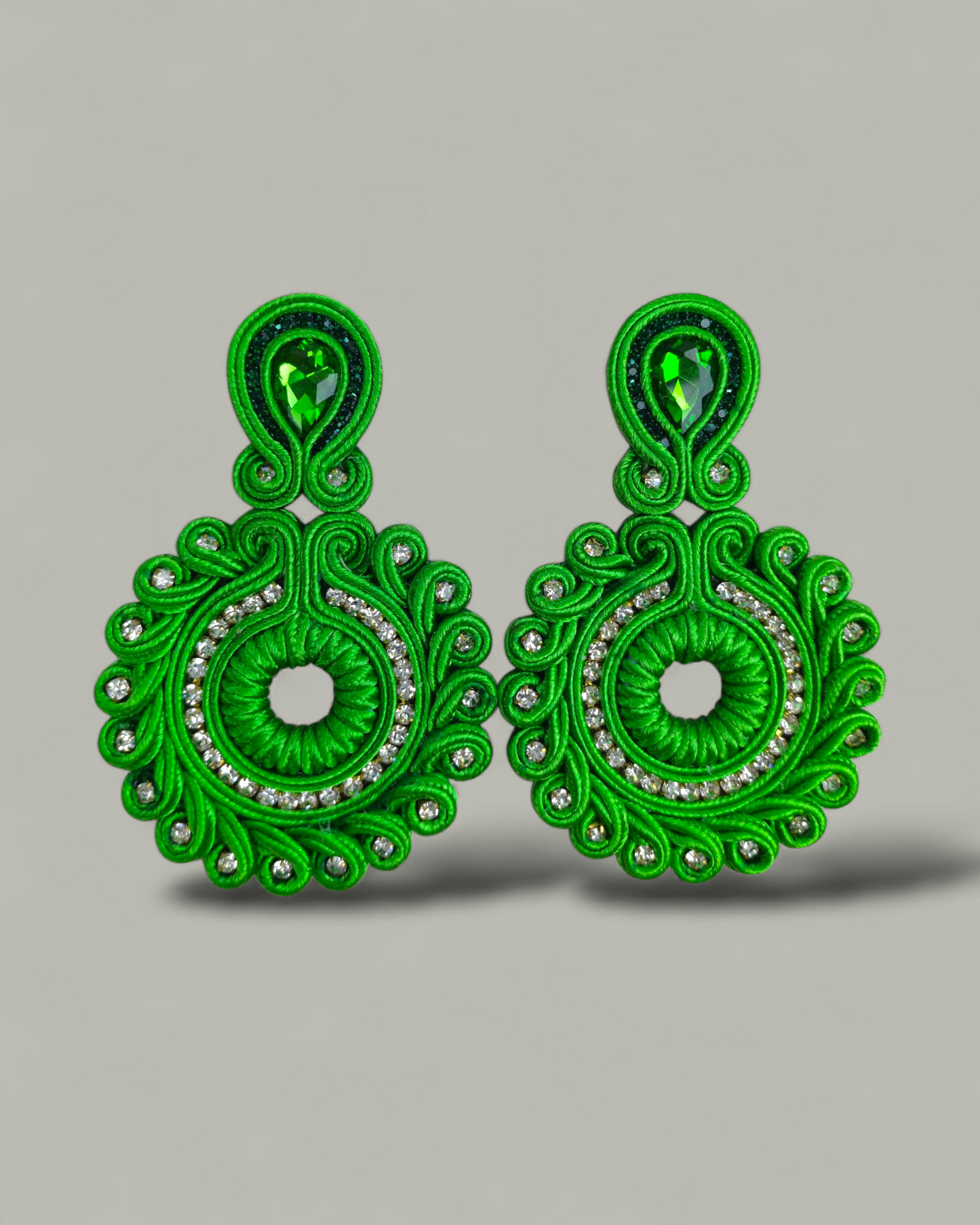 Maxi Arete En soutache cristales