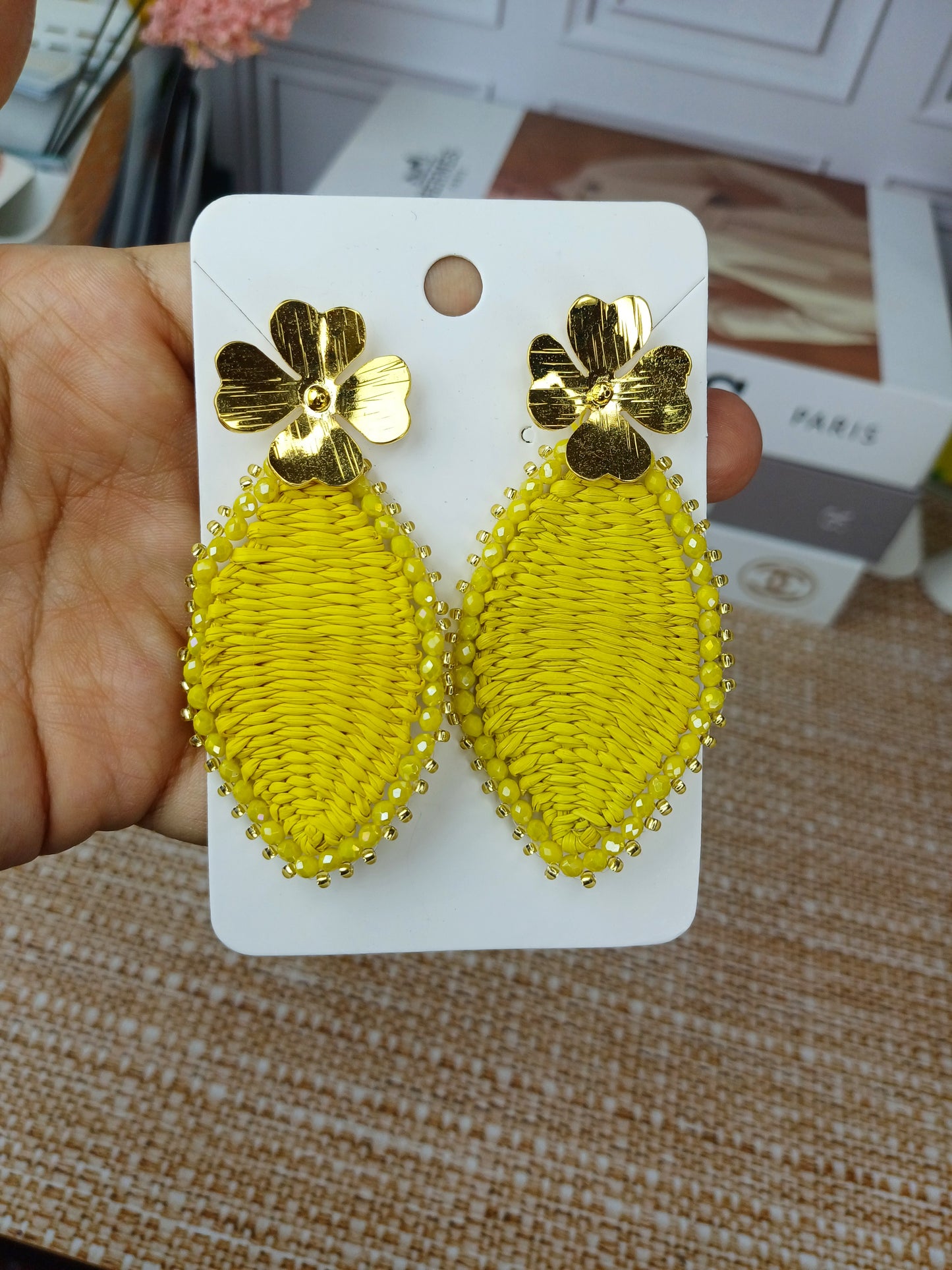 Arete Hoja en Palma de Iraca