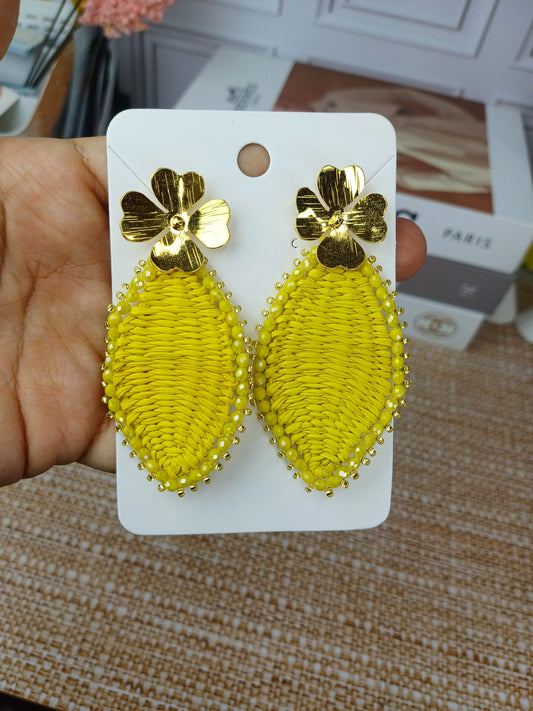Arete Hoja en Palma de Iraca