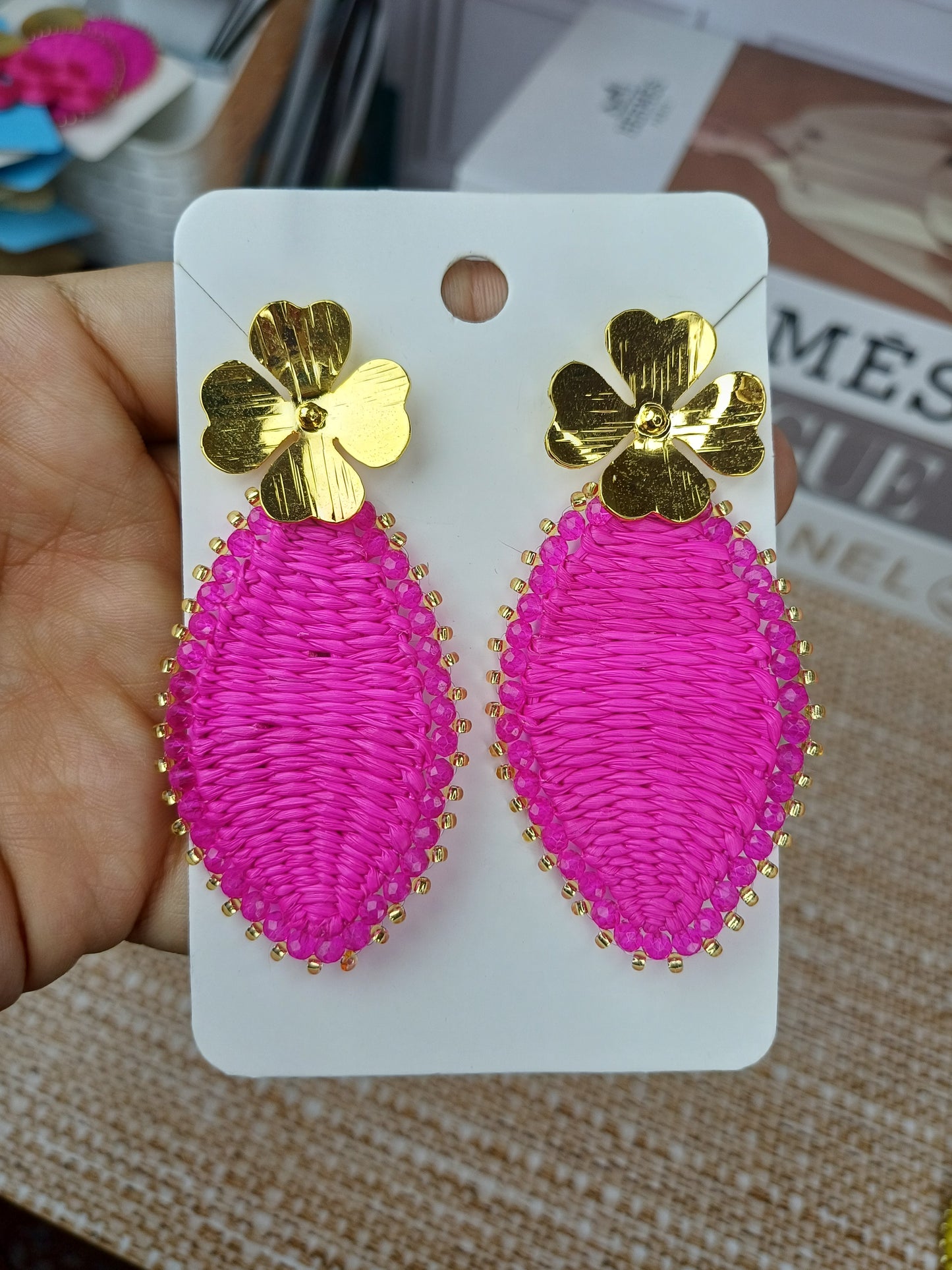 Arete Hoja en Palma de Iraca