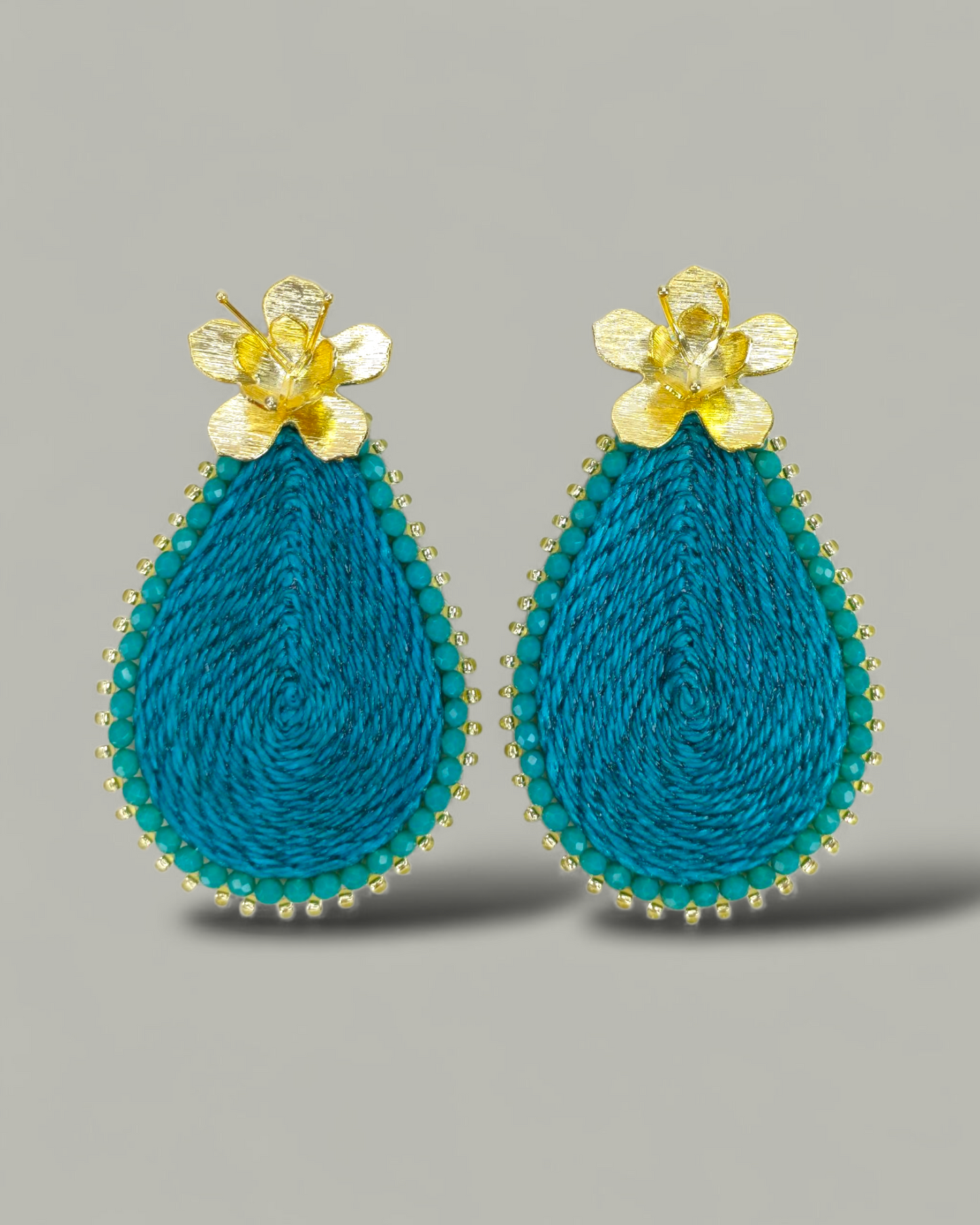 Maxi Arete Tejido en Gota